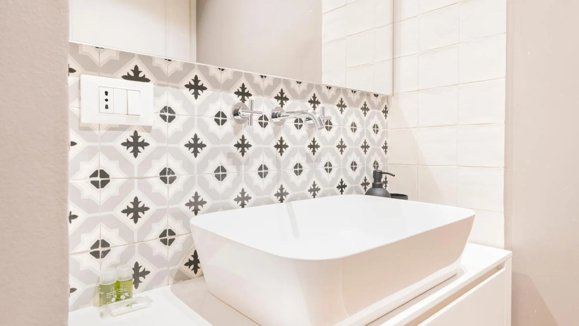 Apartment Beautiful And Spacious House In Corso Como By Easylife Milan